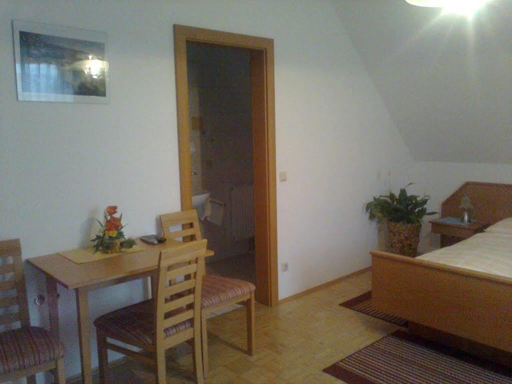 Gaestehaus Freitag Das Kleine Hotel Sankt Georgen im Lavanttal Extérieur photo